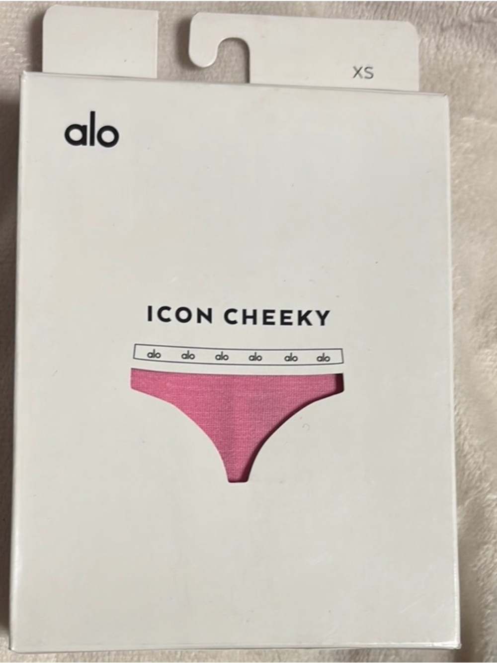 ALO Yoga Icon Cheeky Candy Pink